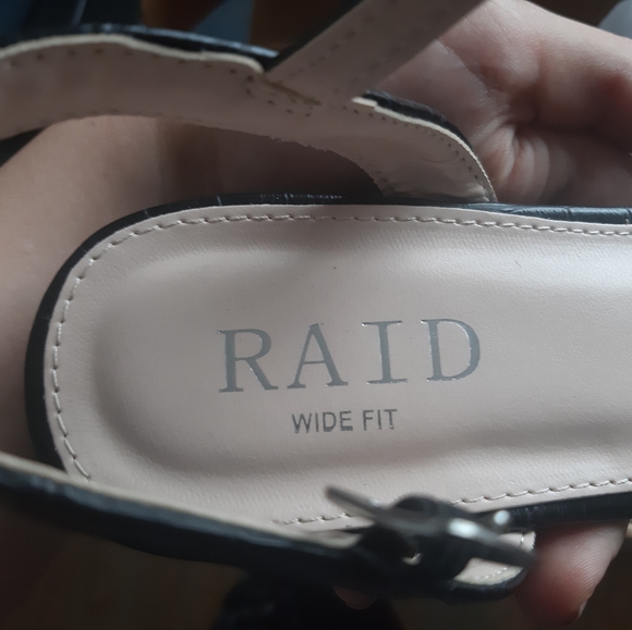 RAID Wide Fit Bonita flat shoes in black c… - Picture 9 of 12